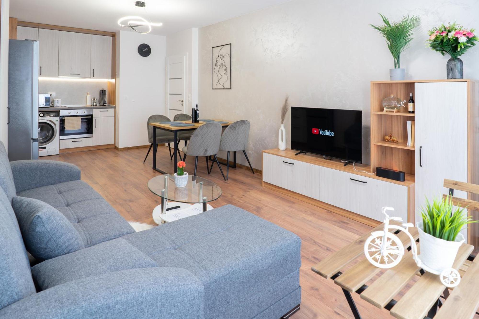 New Modern & Cozy Apartment With Free Private Parking And Ev Charging Station Varna Luaran gambar